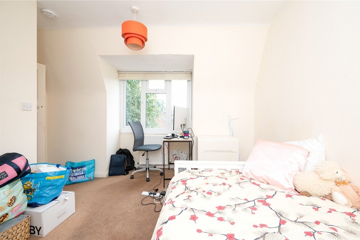 2 Bedroom Apartment Let AgreedApartment Let Agreed in Hatfield Road, St. Albans, Hertfordshire - View 8 - Collinson Hall