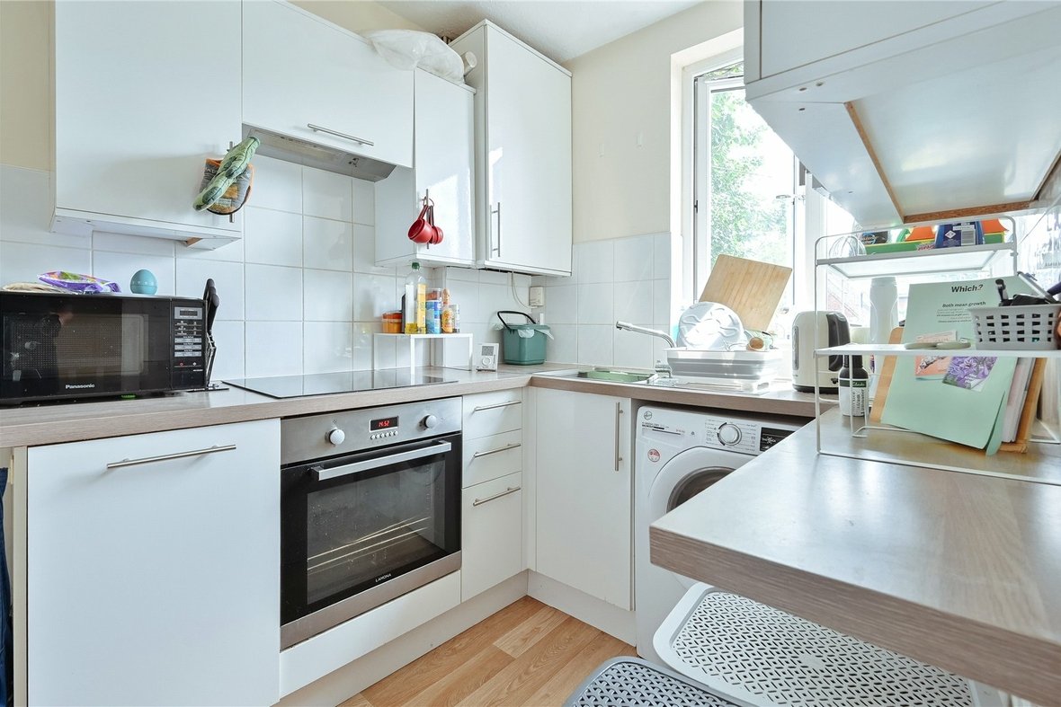 2 Bedroom Apartment Let AgreedApartment Let Agreed in Hatfield Road, St. Albans, Hertfordshire - View 3 - Collinson Hall