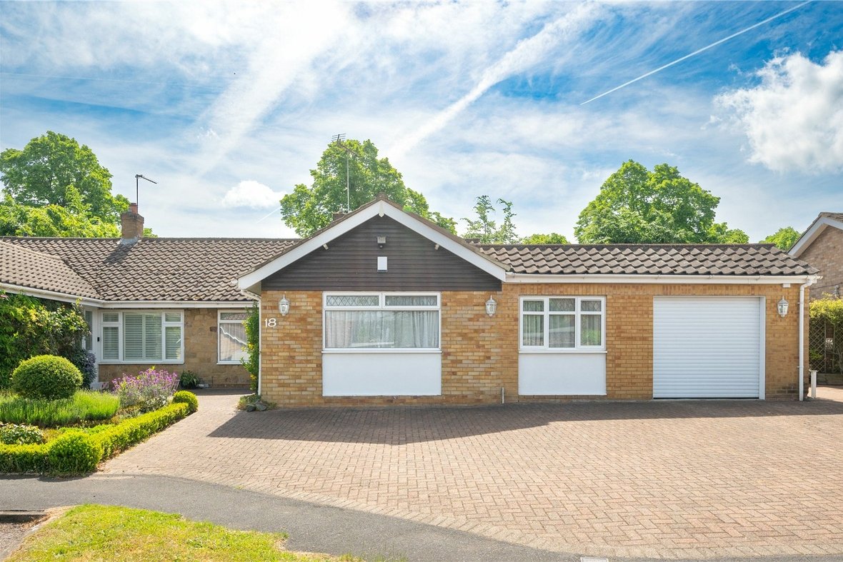 3 Bedroom Bungalow Sold Subject to Contract in Willow Way, St. Albans, Hertfordshire - View 21 - Collinson Hall
