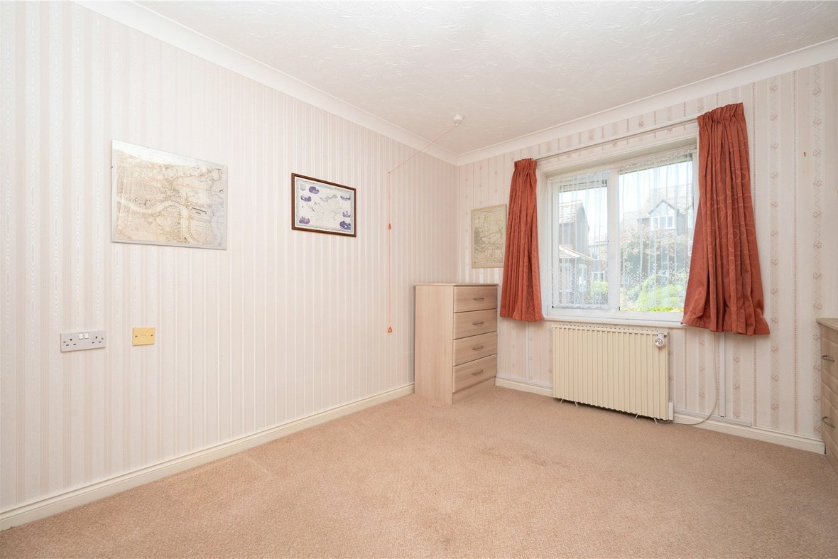 1 Bedroom Apartment For Sale in Davis Court, Marlborough Road, St. Albans - View 5 - Collinson Hall