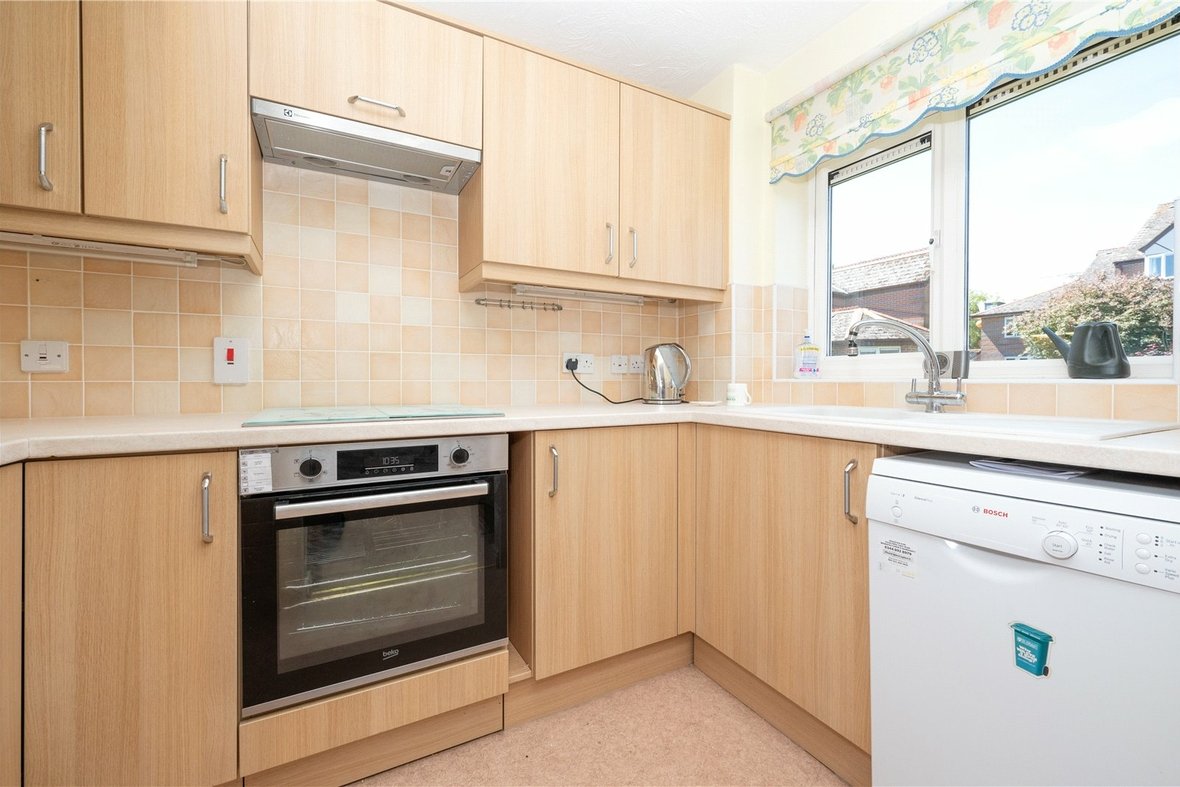 1 Bedroom Apartment For Sale in Davis Court, Marlborough Road, St. Albans - View 8 - Collinson Hall