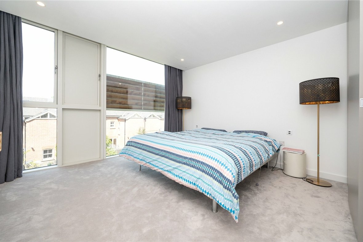 4 Bedroom House New Instruction in Gabriel Square, St. Albans, Hertfordshire - View 8 - Collinson Hall