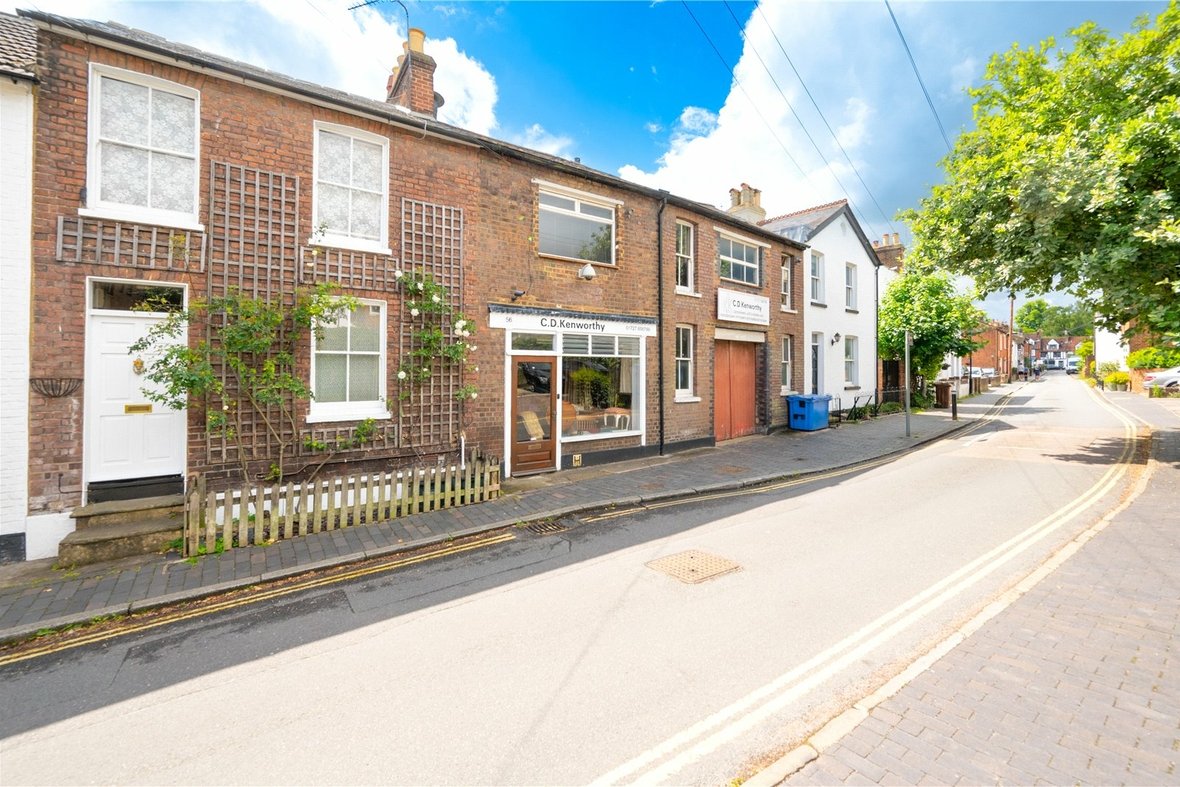 4 Bedroom House For Sale in Albert Street, St. Albans, Hertfordshire - View 1 - Collinson Hall