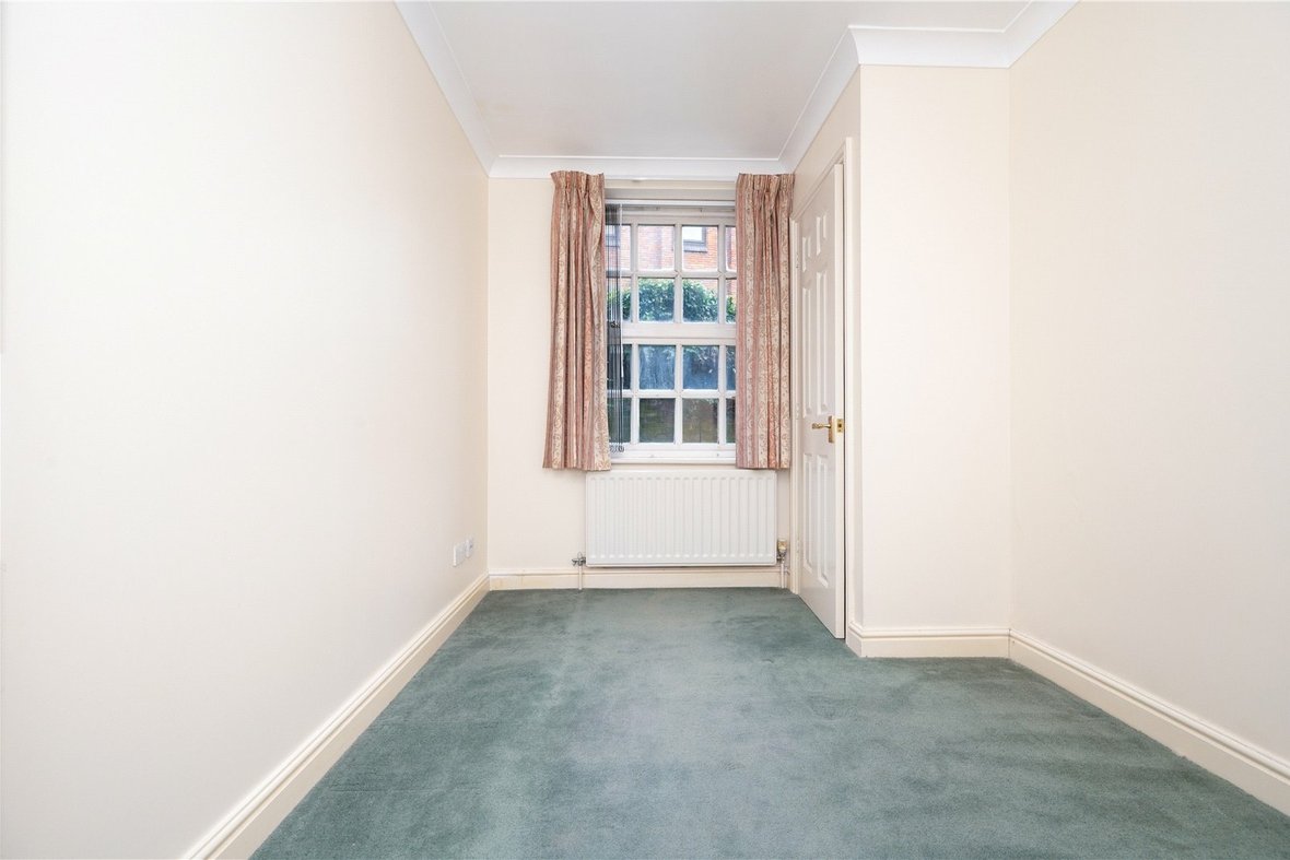 2 Bedroom Maisonette To LetMaisonette To Let in Milliners Court, Lattimore Road, St. Albans - View 9 - Collinson Hall