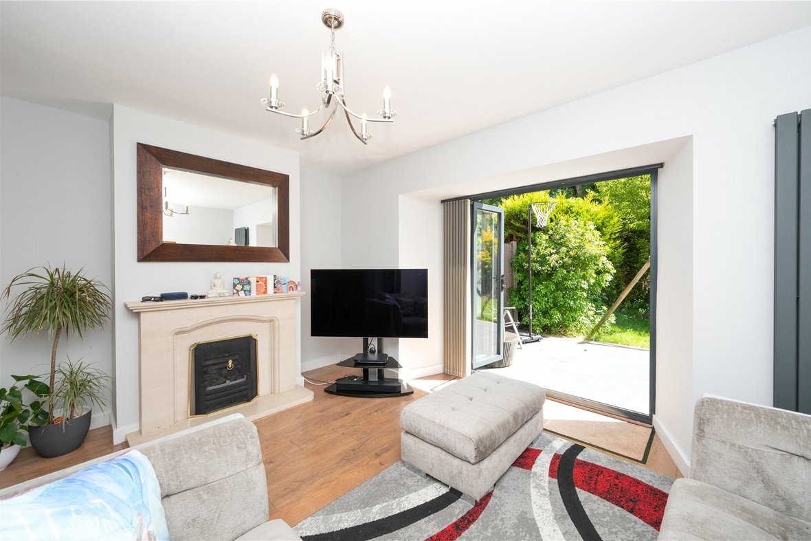 3 Bedroom  For Sale in Batchwood View, St. Albans, Hertfordshire - View 4 - Collinson Hall