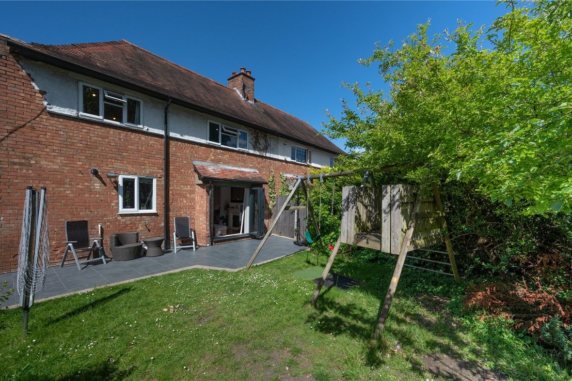 3 Bedroom  For Sale in Batchwood View, St. Albans, Hertfordshire - View 13 - Collinson Hall