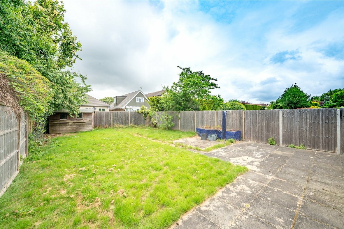 3 Bedroom Bungalow Let AgreedBungalow Let Agreed in Penman Close, Chiswell Green, St. Albans - View 13 - Collinson Hall