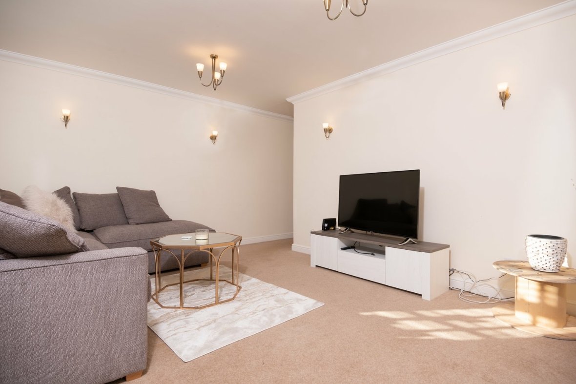 2 Bedroom Apartment Let Agreed in Chime Square, St Peters Street, St. Albans - View 2 - Collinson Hall