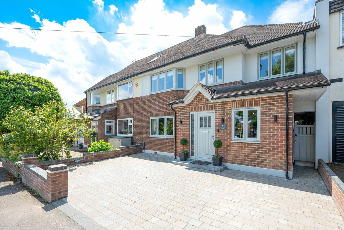 3 Bedroom House Sold Subject to Contract in Hammers Gate, St. Albans, Hertfordshire - View 1 - Collinson Hall
