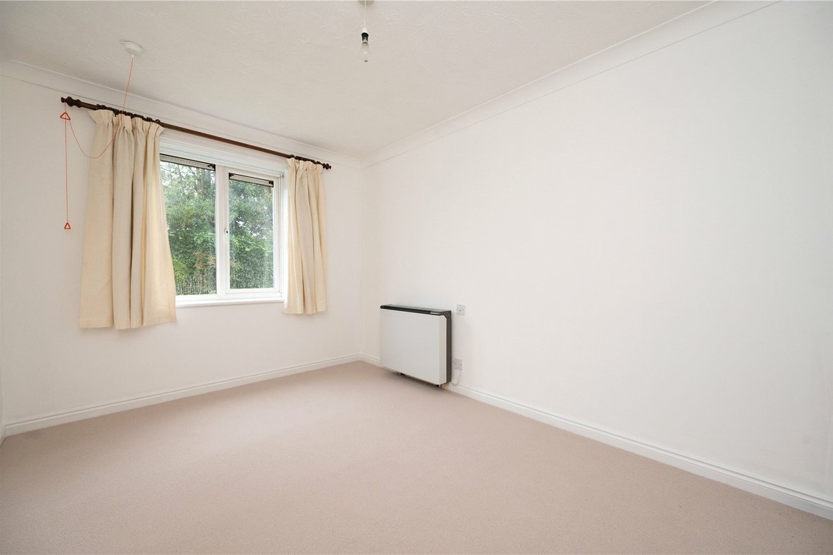 1 Bedroom Apartment Sold Subject to ContractApartment Sold Subject to Contract in Davis Court, Marlborough Road, St. Albans - View 8 - Collinson Hall