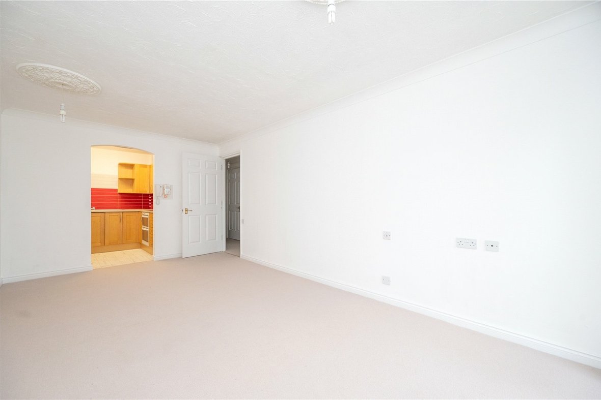 1 Bedroom Apartment Sold Subject to ContractApartment Sold Subject to Contract in Davis Court, Marlborough Road, St. Albans - View 4 - Collinson Hall