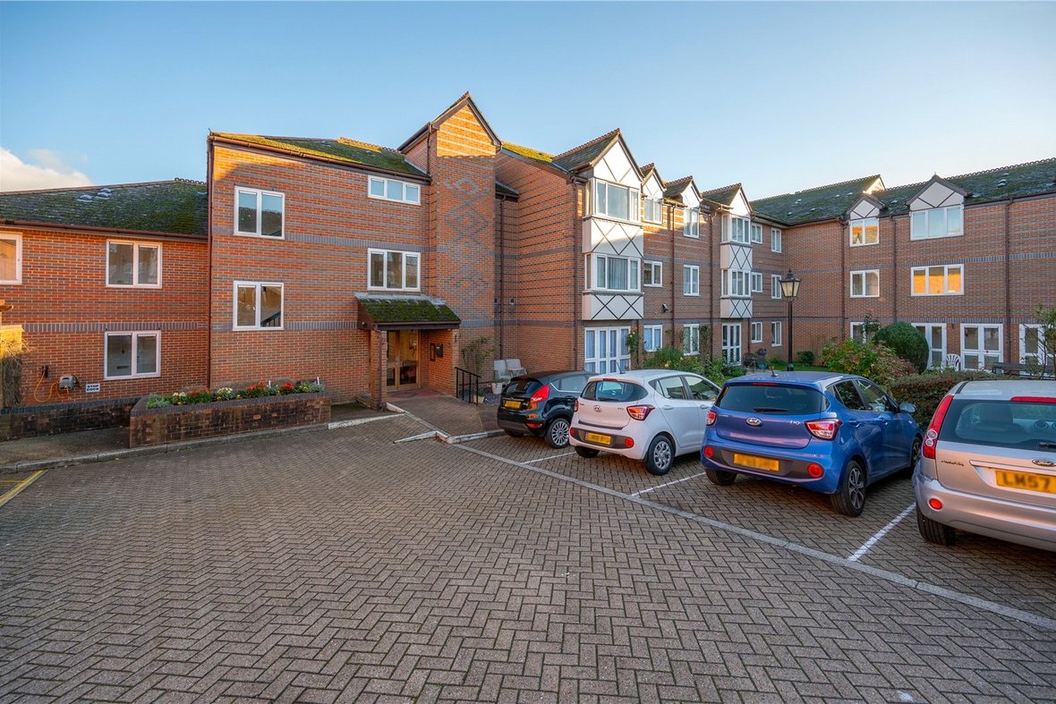 1 Bedroom Apartment Sold Subject to ContractApartment Sold Subject to Contract in Davis Court, Marlborough Road, St. Albans - View 9 - Collinson Hall