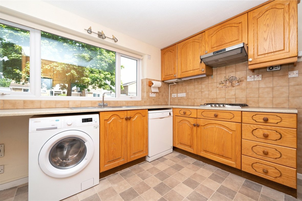 4 Bedroom House Let in Arretine Close, St. Albans, Hertfordshire - View 5 - Collinson Hall
