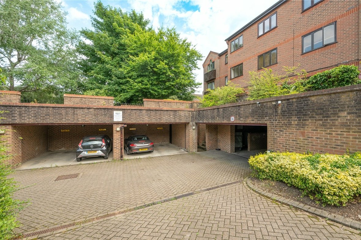 1 Bedroom Apartment Let in Stanhope Road, St. Albans, Hertfordshire - View 3 - Collinson Hall