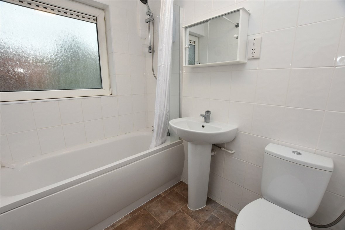 2 Bedroom Apartment Let AgreedApartment Let Agreed in Thirlestane, Lemsford Road, St. Albans - View 4 - Collinson Hall