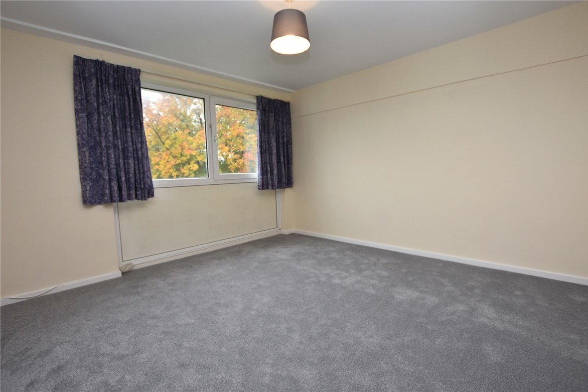 2 Bedroom Apartment Let AgreedApartment Let Agreed in Thirlestane, Lemsford Road, St. Albans - View 6 - Collinson Hall