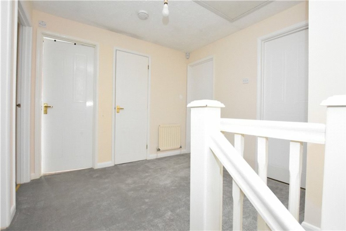 4 Bedroom House Let Agreed in Homestead Close, Park Street, St. Albans - View 7 - Collinson Hall