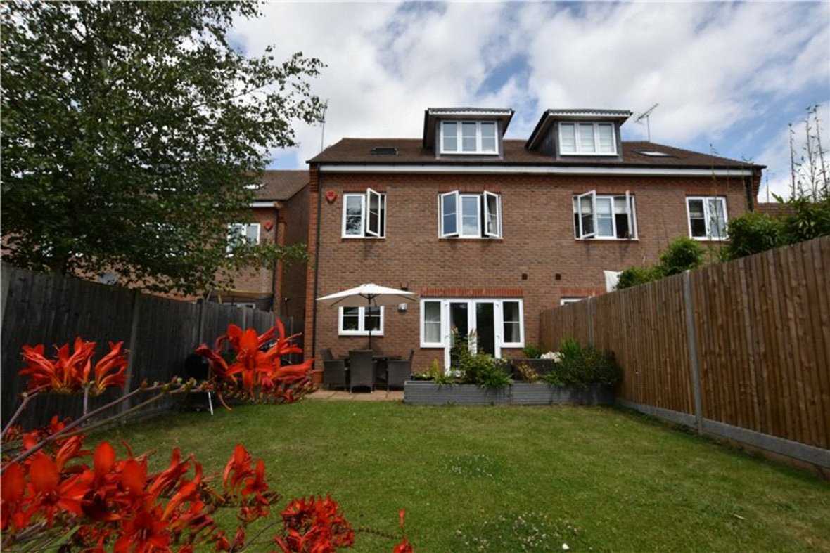 4 Bedroom House Let Agreed in Hatfield Road, St. Albans, Hertfordshire - View 1 - Collinson Hall