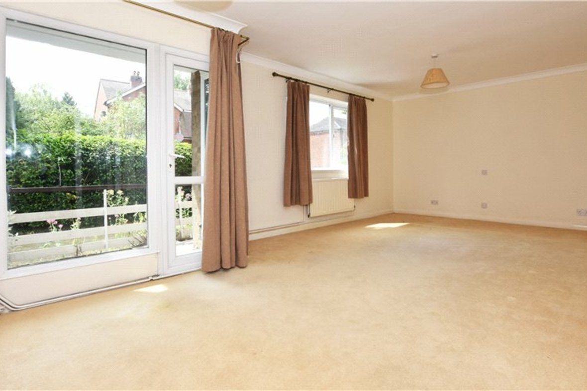 3 Bedroom Apartment Let Agreed in Weyver Court, Avenue Road, St. Albans - View 3 - Collinson Hall