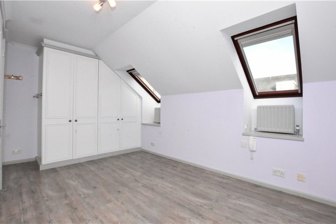 2 Bedroom House Let Agreed in Lincoln Mews, Abbey Mill Lane, St. Albans - View 7 - Collinson Hall