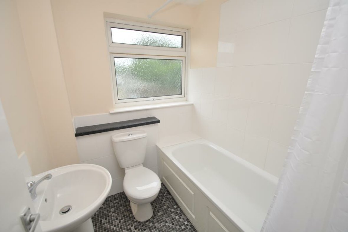 2 Bedroom House Let Agreed in New House Park, St. Albans, Hertfordshire - View 5 - Collinson Hall