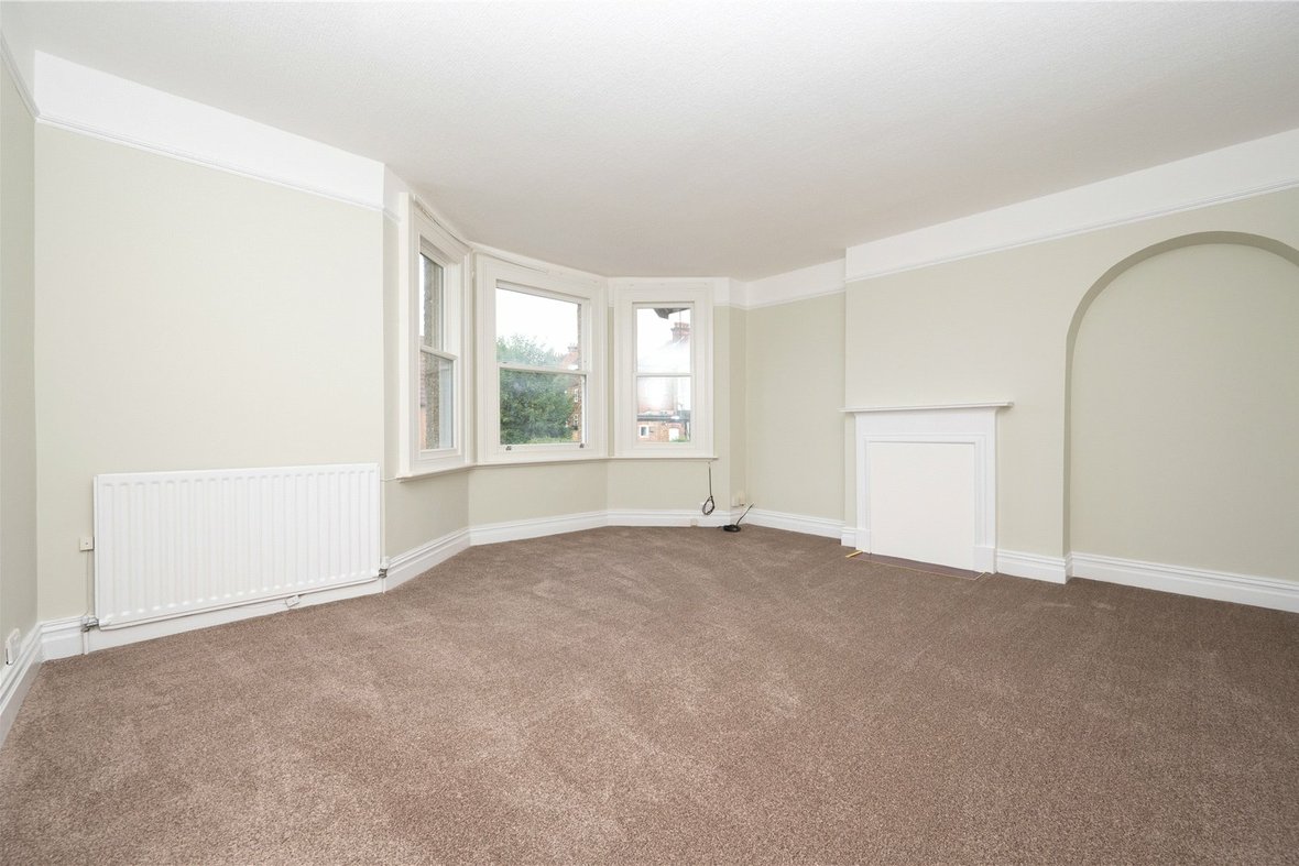 3 Bedroom  Let Let in Britton Avenue, St. Albans, Hertfordshire - View 4 - Collinson Hall