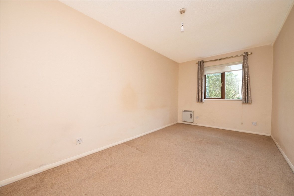 1 Bedroom Apartment To LetApartment To Let in Peakes Place, Granville Road, St. Albans - View 9 - Collinson Hall