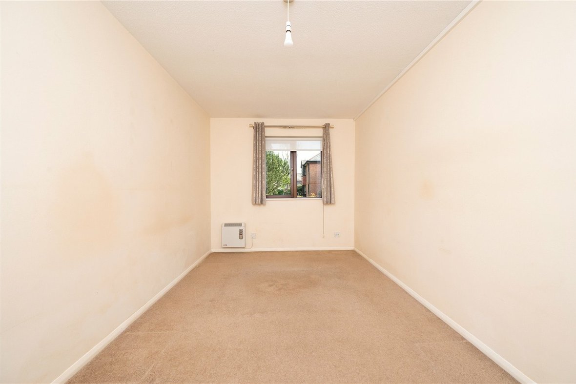 1 Bedroom Apartment To LetApartment To Let in Peakes Place, Granville Road, St. Albans - View 10 - Collinson Hall