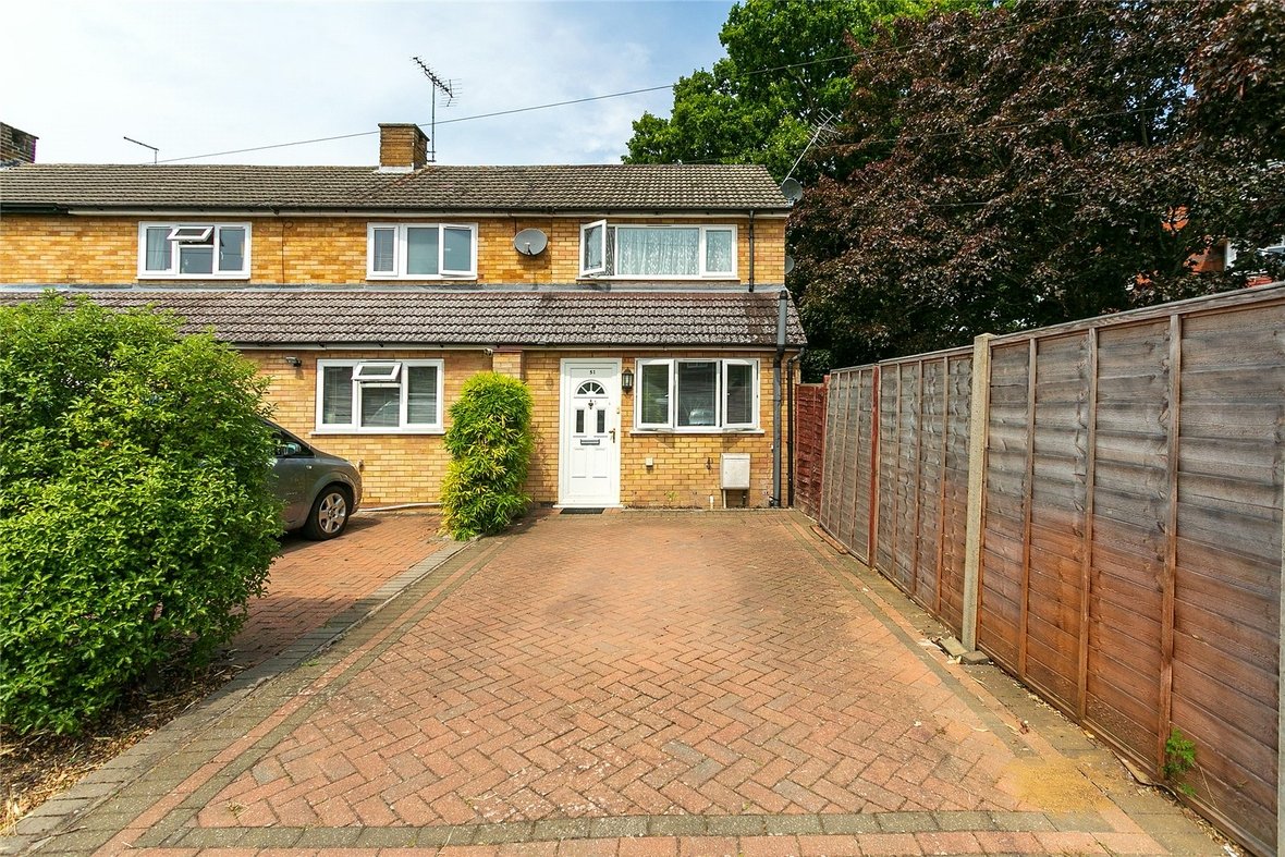 3 Bedroom House New Instruction in St Vincent Drive, St. Albans, Hertfordshire - View 1 - Collinson Hall