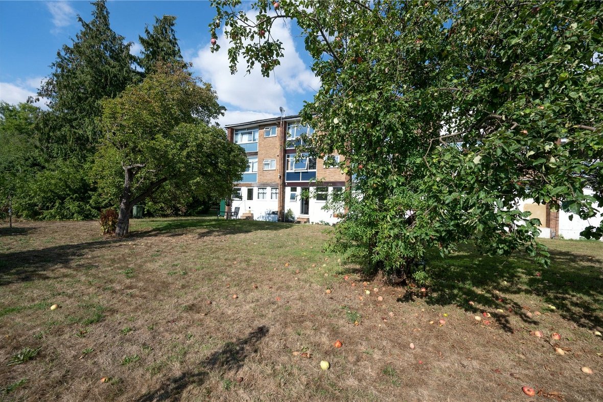 4 Bedroom House Sold Subject to ContractHouse Sold Subject to Contract in Abbots Park, St. Albans, Hertfordshire - View 10 - Collinson Hall