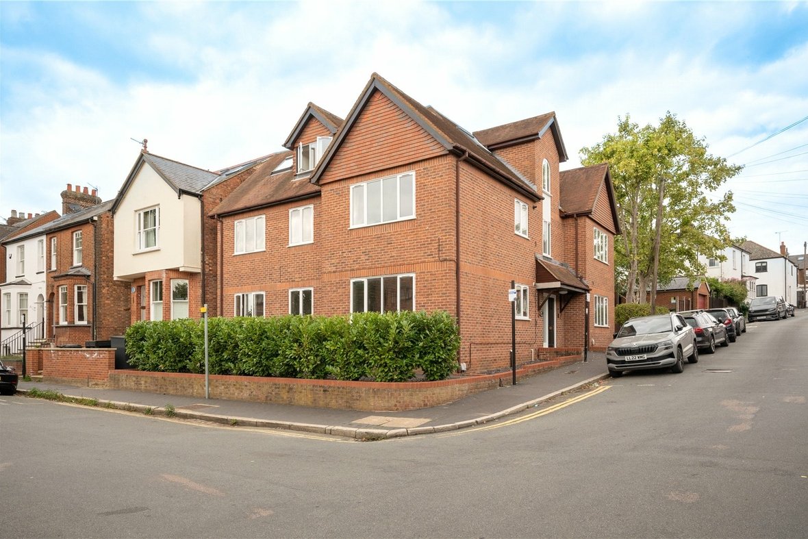 2 Bedroom Apartment Let AgreedApartment Let Agreed in Thorpe Road, St. Albans, Hertfordshire - View 6 - Collinson Hall
