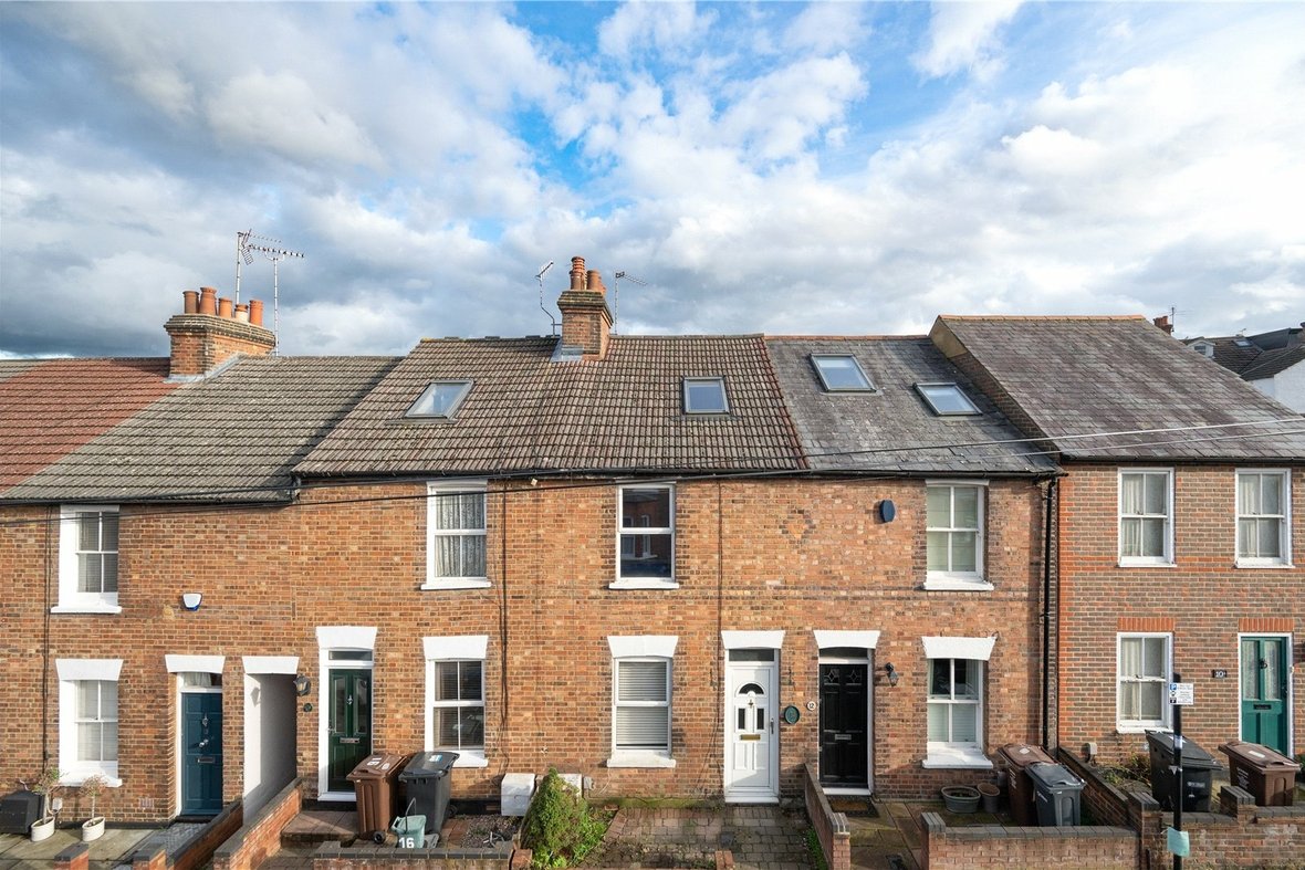 3 Bedroom House To LetHouse To Let in Dalton Street, St. Albans, Hertfordshire - View 1 - Collinson Hall