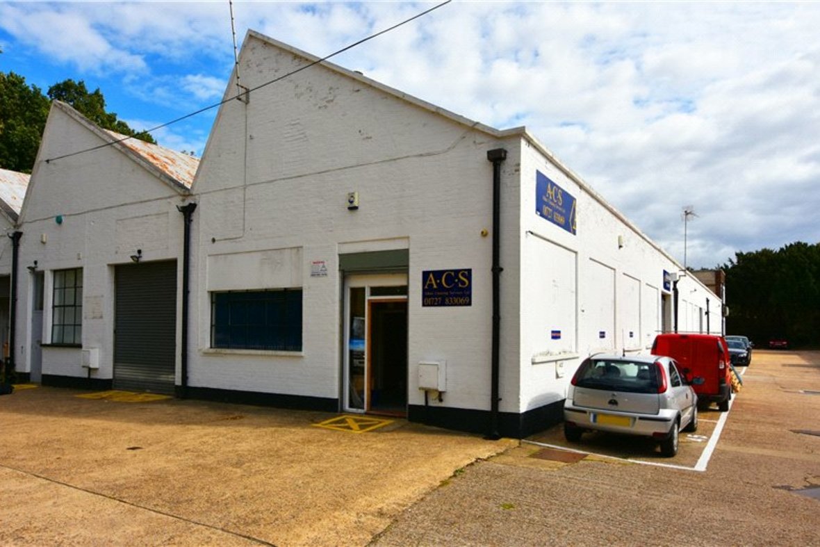Commercial property Let Agreed in St. Albans Road, Sandridge, St. Albans - View 1 - Collinson Hall