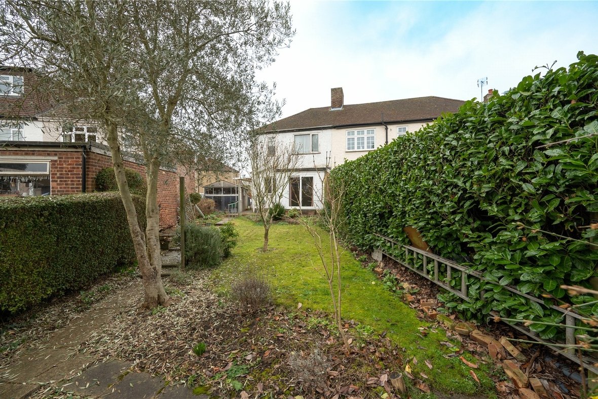 3 Bedroom House Sold Subject to ContractHouse Sold Subject to Contract in Willow Crescent, St. Albans, Hertfordshire - View 9 - Collinson Hall