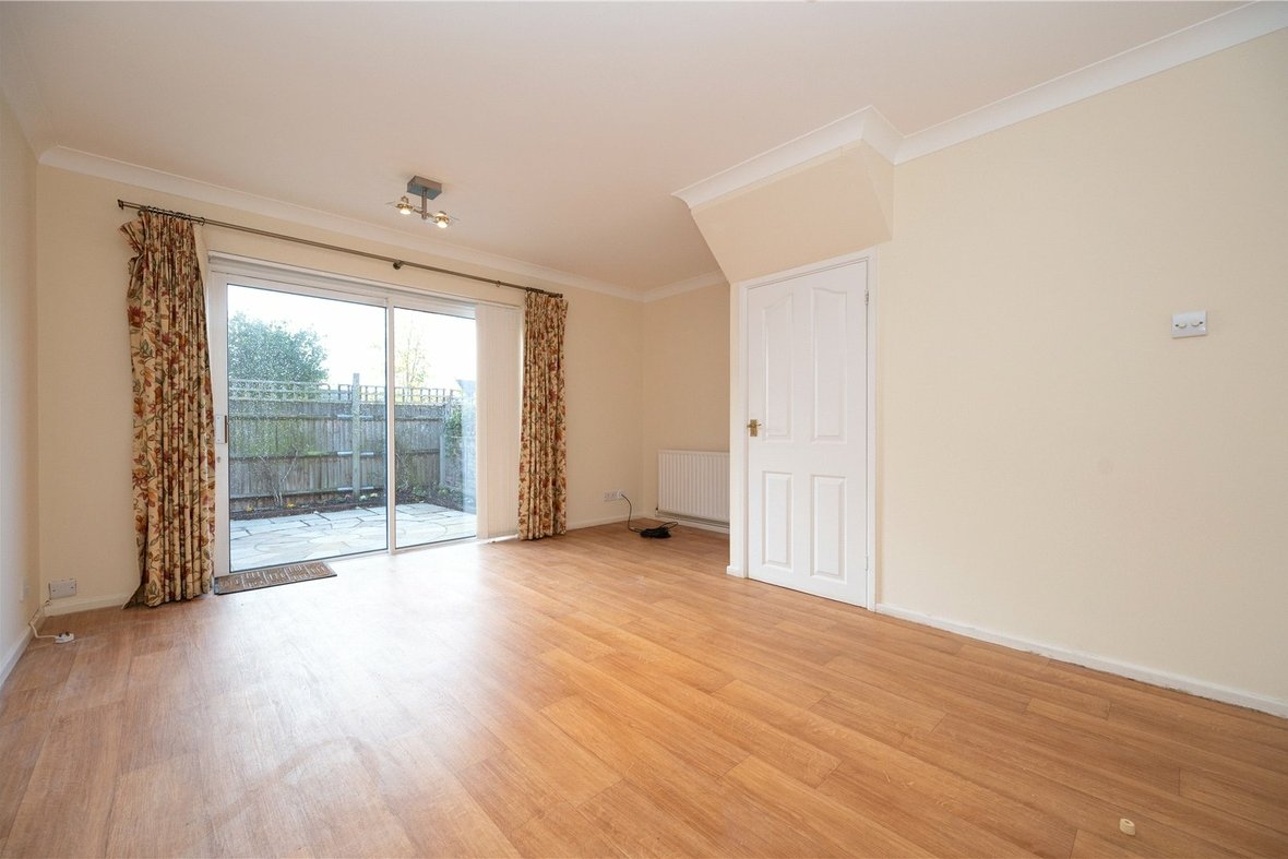 3 Bedroom House Let AgreedHouse Let Agreed in College Street, St. Albans, Hertfordshire - View 2 - Collinson Hall