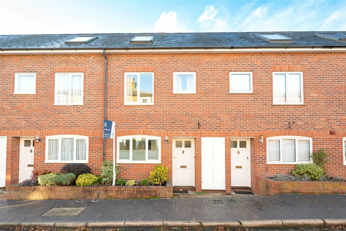 3 Bedroom House Let AgreedHouse Let Agreed in College Street, St. Albans, Hertfordshire - View 1 - Collinson Hall