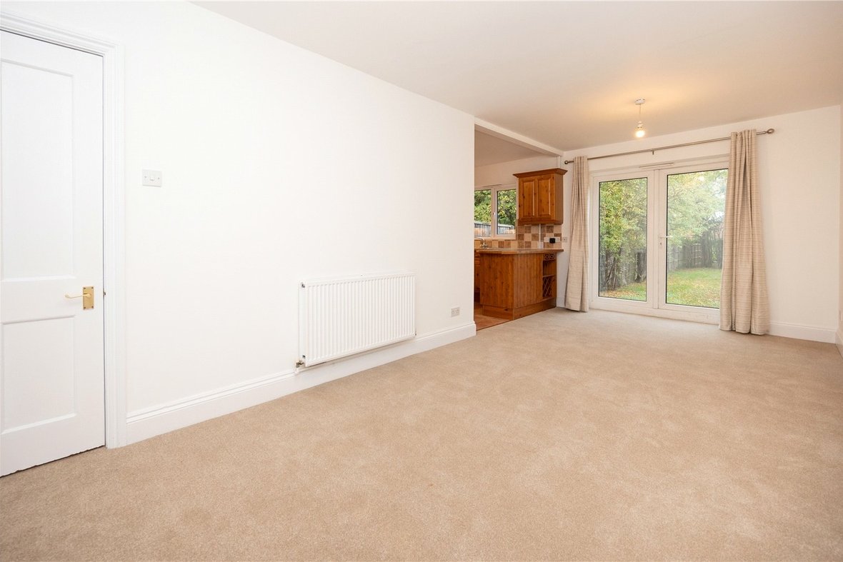 3 Bedroom House Let AgreedHouse Let Agreed in Waverley Road, St. Albans, Hertfordshire - View 5 - Collinson Hall