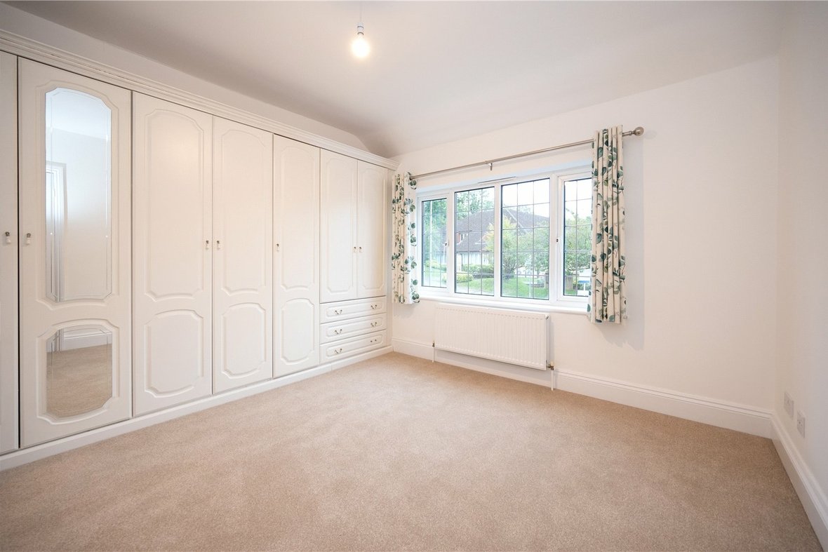 3 Bedroom House Let AgreedHouse Let Agreed in Waverley Road, St. Albans, Hertfordshire - View 8 - Collinson Hall