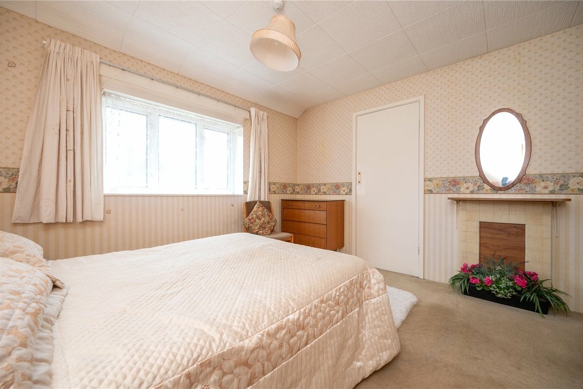 3 Bedroom House For SaleHouse For Sale in Manor Road, London Colney, St. Albans - View 7 - Collinson Hall