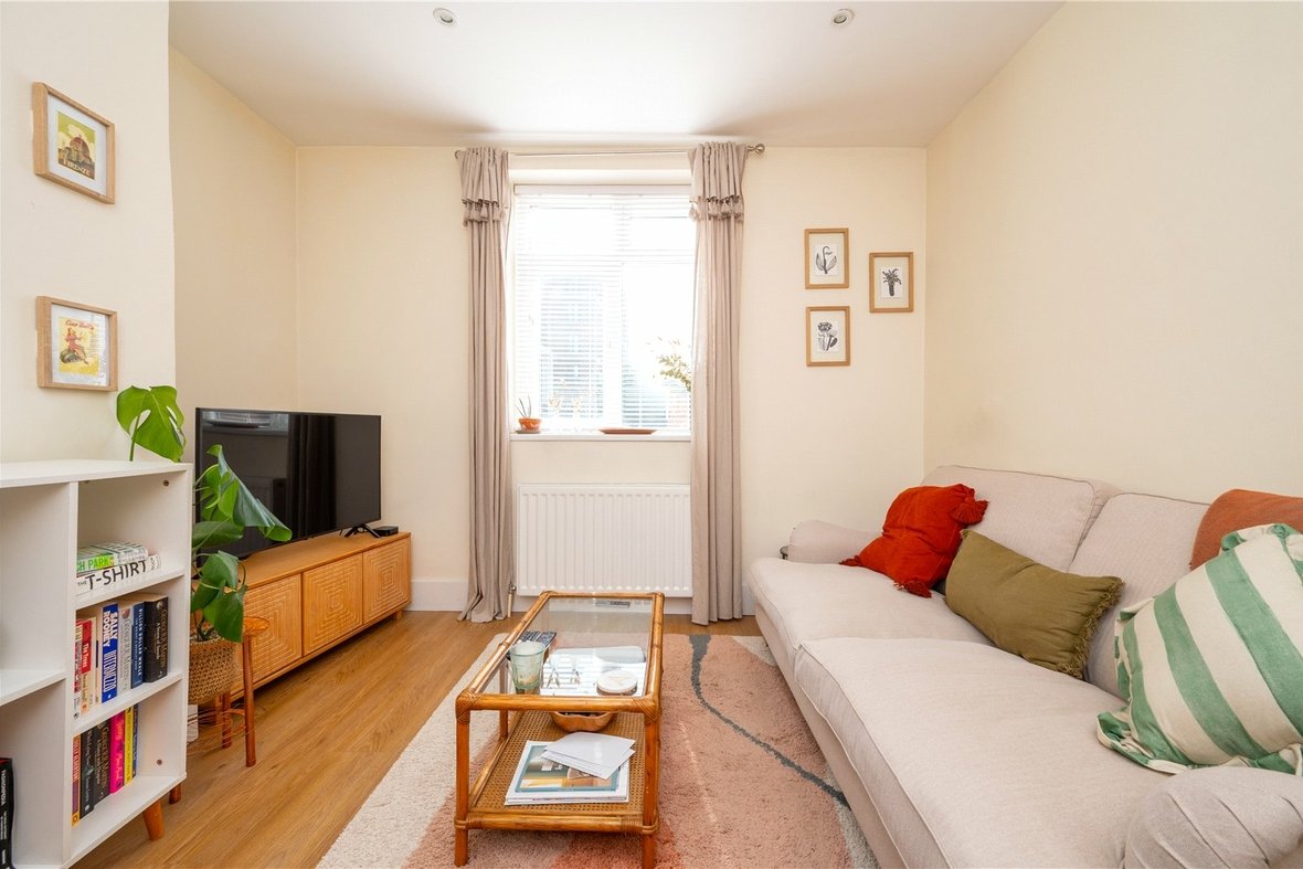 2 Bedroom Apartment LetApartment Let in Grosvenor Road, St. Albans - View 9 - Collinson Hall