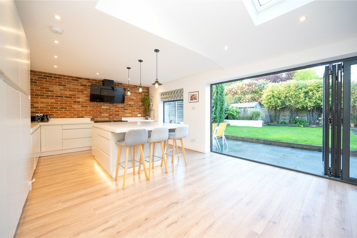 4 Bedroom House To LetHouse To Let in Carnegie Road, St. Albans, Hertfordshire - View 2 - Collinson Hall