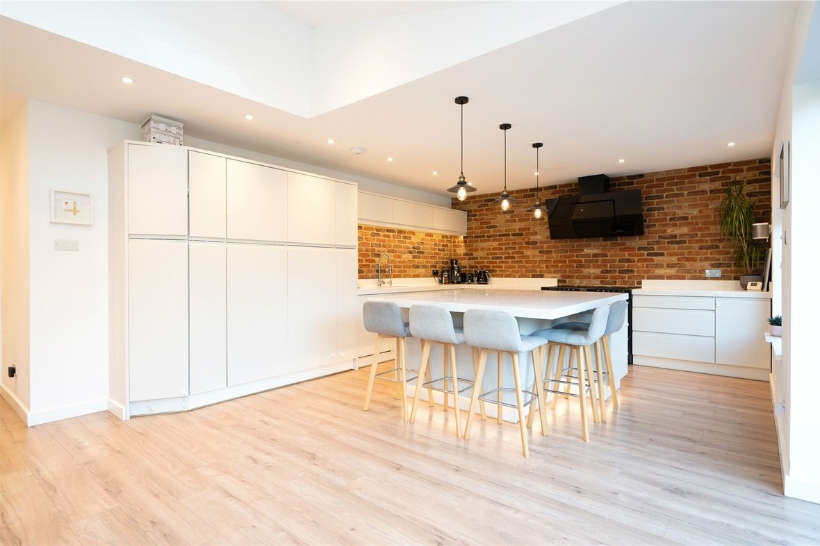 4 Bedroom House To LetHouse To Let in Carnegie Road, St. Albans, Hertfordshire - View 14 - Collinson Hall