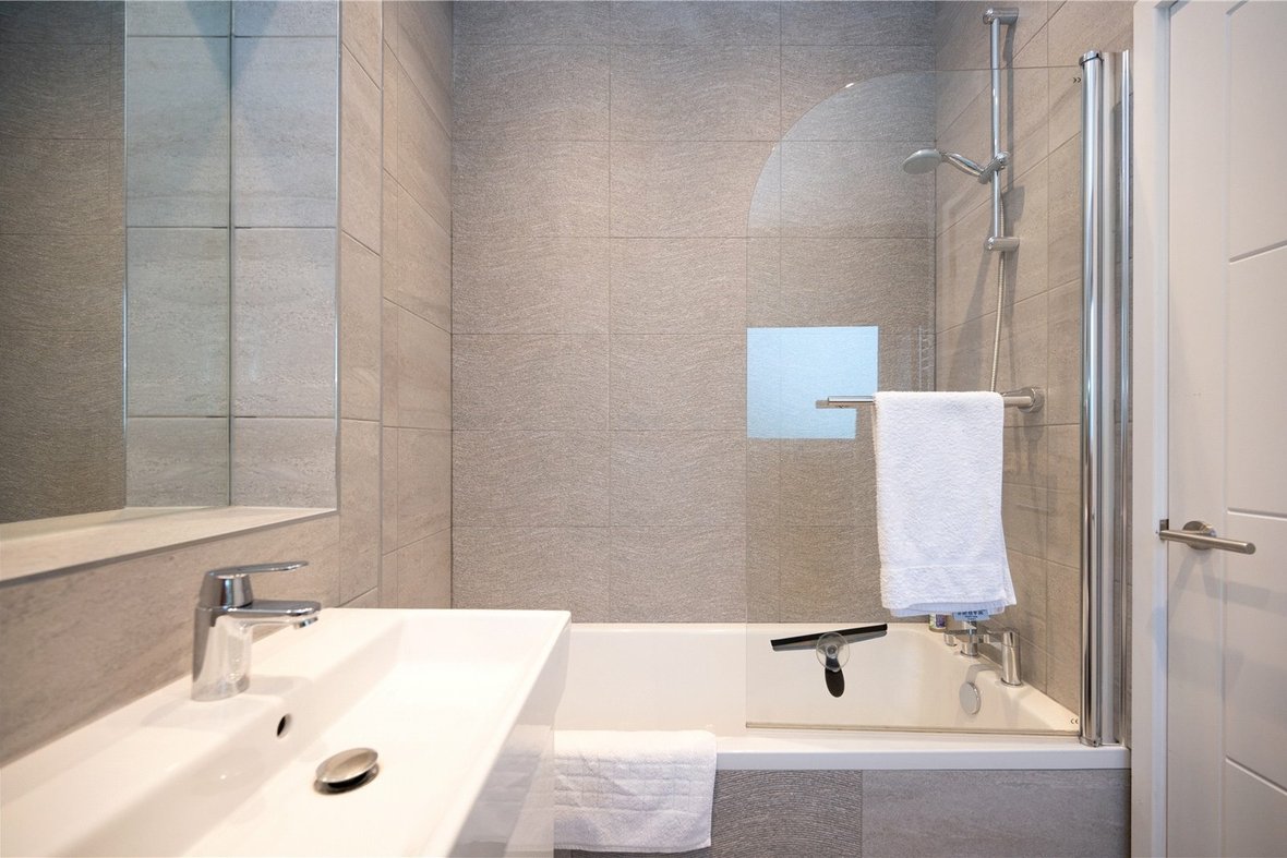 4 Bedroom House To LetHouse To Let in Carnegie Road, St. Albans, Hertfordshire - View 12 - Collinson Hall