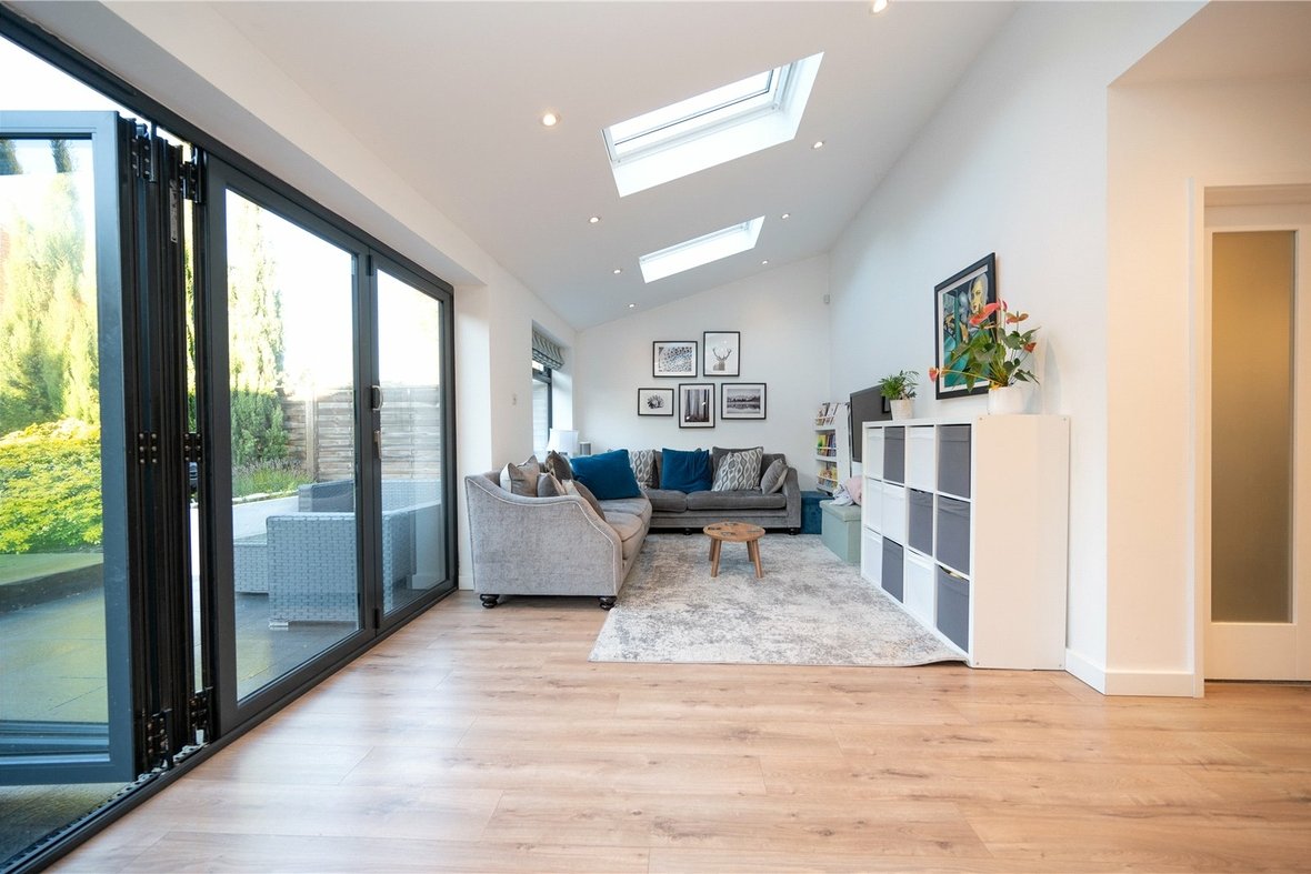 4 Bedroom House To LetHouse To Let in Carnegie Road, St. Albans, Hertfordshire - View 3 - Collinson Hall
