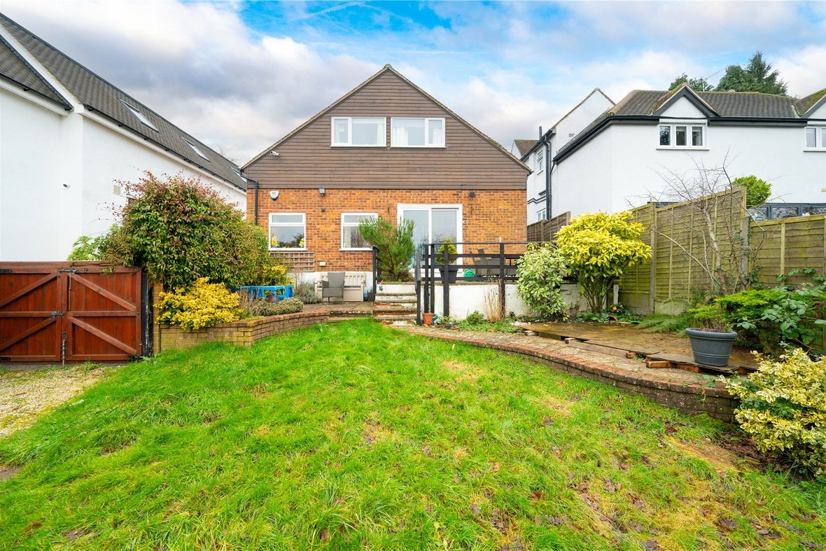 3 Bedroom House New InstructionHouse New Instruction in Mount Drive, Park Street, St. Albans - View 10 - Collinson Hall