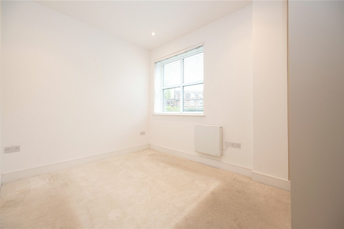 1 Bedroom Apartment LetApartment Let in Great North Road, Hatfield, Hertfordshire - View 5 - Collinson Hall