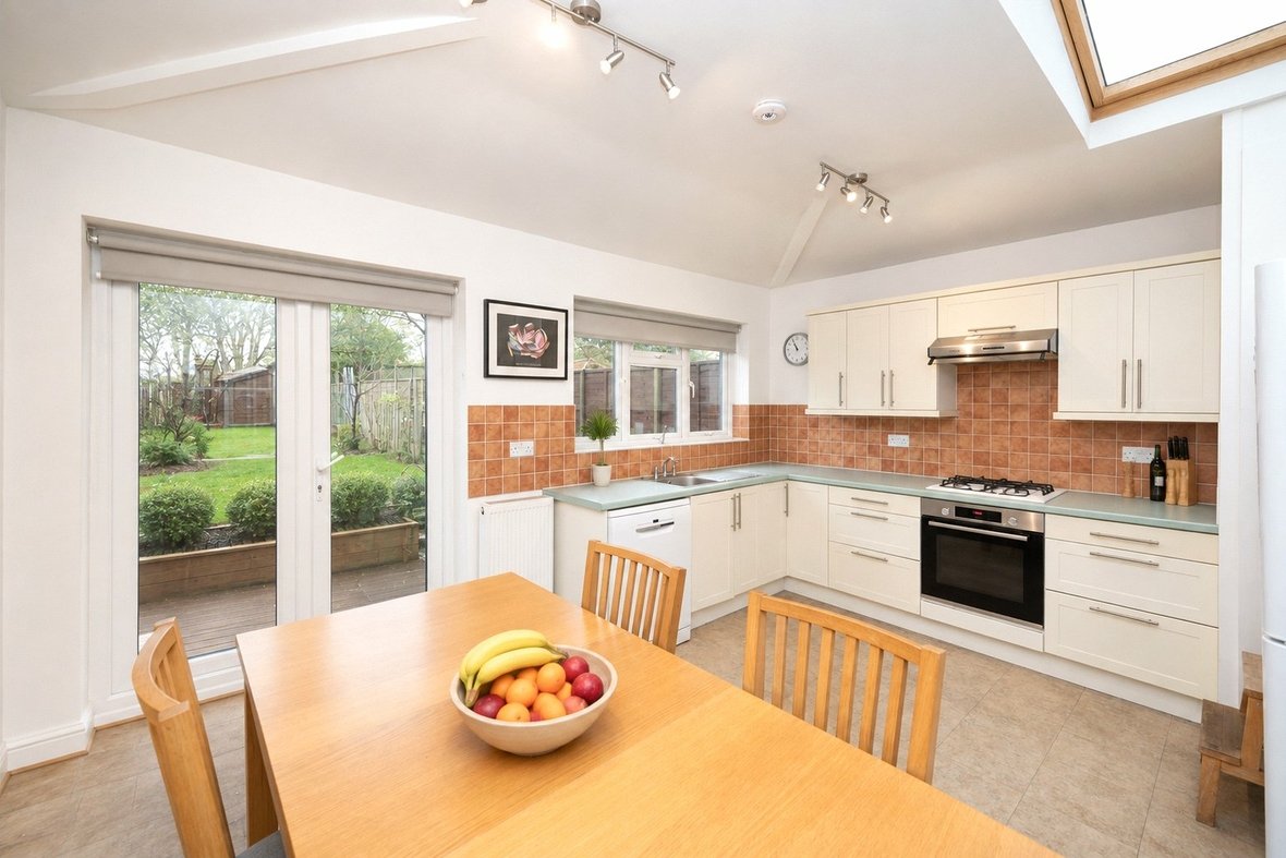 4 Bedroom House LetHouse Let in Burnham Road, St. Albans, Hertfordshire - View 2 - Collinson Hall