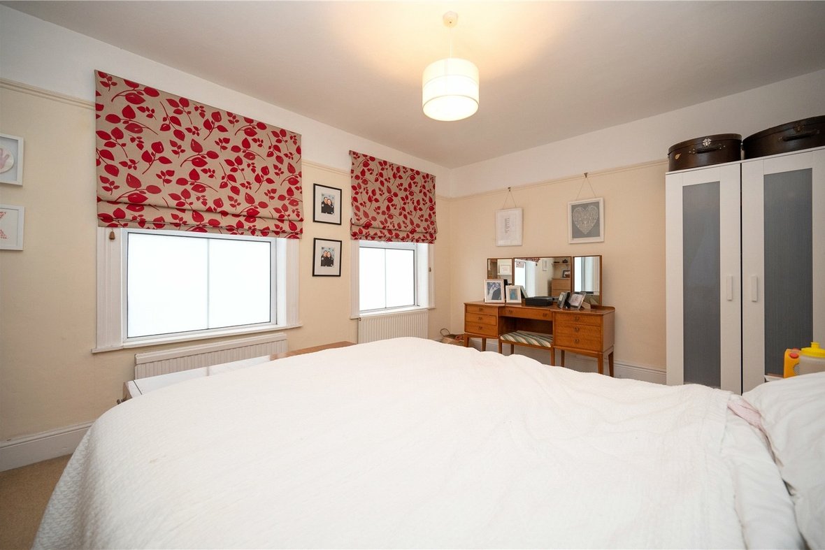 4 Bedroom House LetHouse Let in Burnham Road, St. Albans, Hertfordshire - View 8 - Collinson Hall