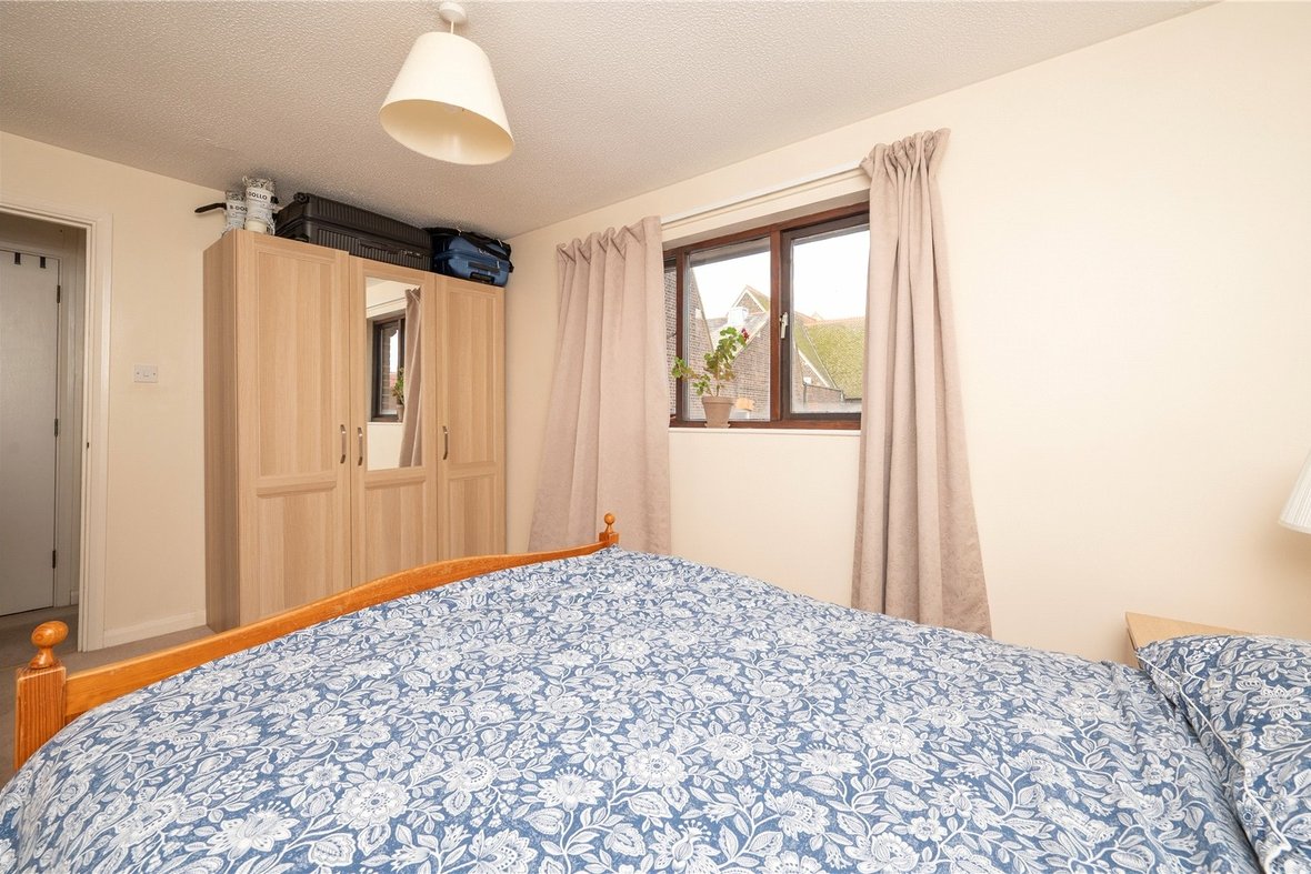 1 Bedroom Apartment LetApartment Let in Art School Yard, St. Albans, Hertfordshire - View 4 - Collinson Hall