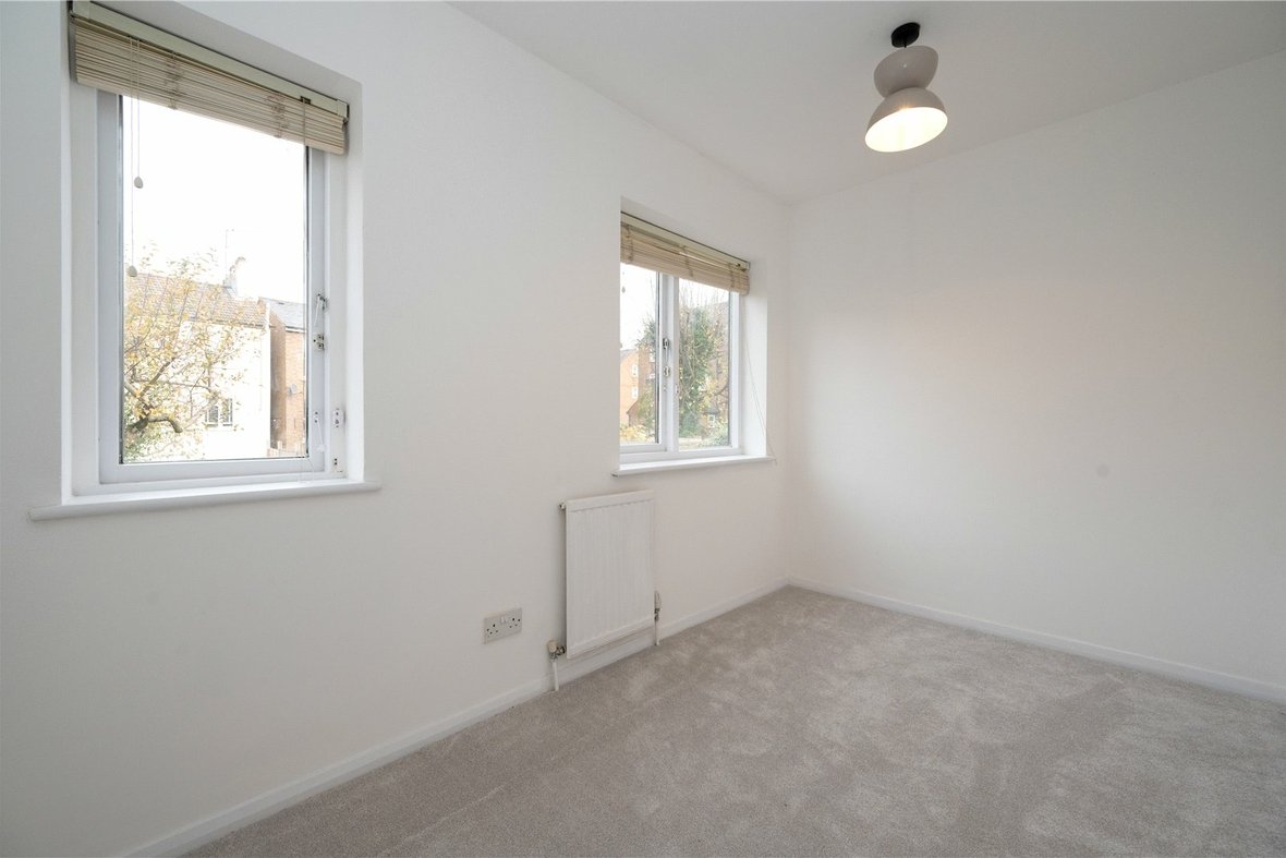 2 Bedroom House Let AgreedHouse Let Agreed in Bedford Road, St. Albans, Hertfordshire - View 13 - Collinson Hall